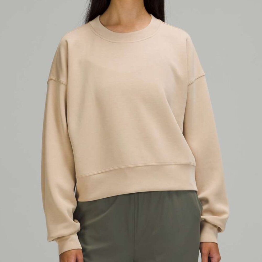 Lululemon Perfectly Oversized Cropped Crew *Softstreme Trench size 8